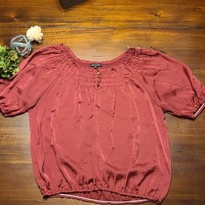 Notations wine colored blouse. ‎ Silky feel.